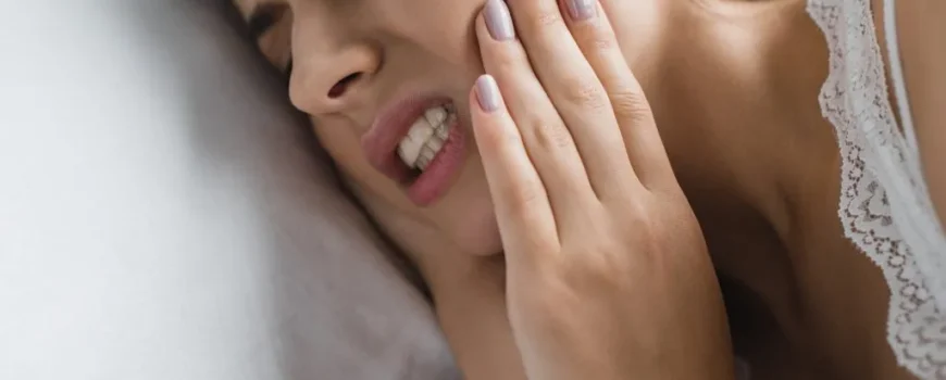 Bruxism – Botox. Εχθροί Ή Φίλοι? Γνωρίζατε ότι το Botox είναι μια αποτελεσματική μέθοδος θεραπείας για τον βρουξισμό (τρίξιμο των δοντιών); Bruxism – Botox. Εχθροί Ή Φίλοι? Γνωρίζατε ότι το Botox είναι μια αποτελεσματική μέθοδος θεραπείας για τον βρουξισμό (τρίξιμο των δοντιών);
